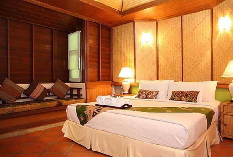 World Hotel 3*