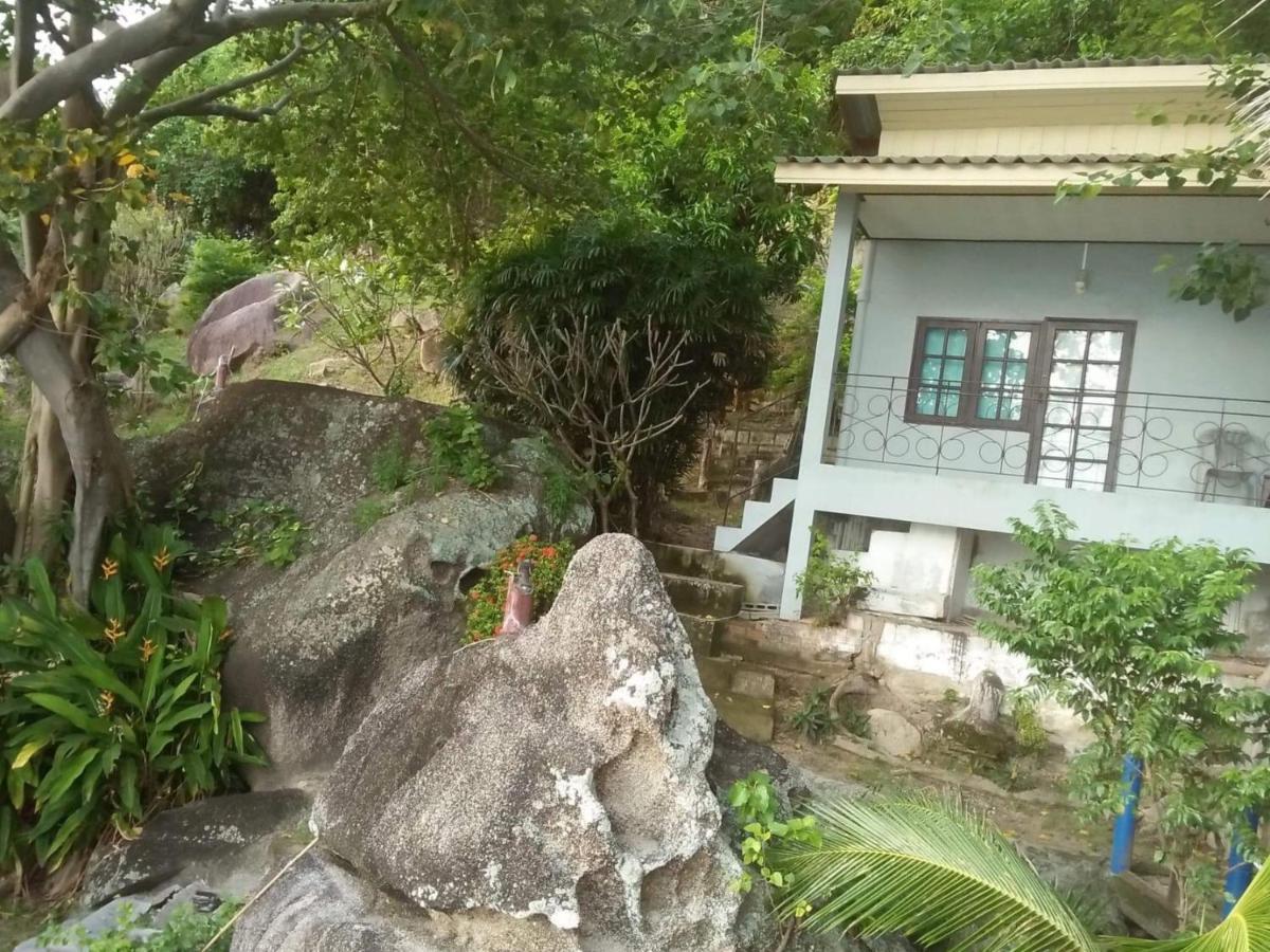 Rocky Resort *