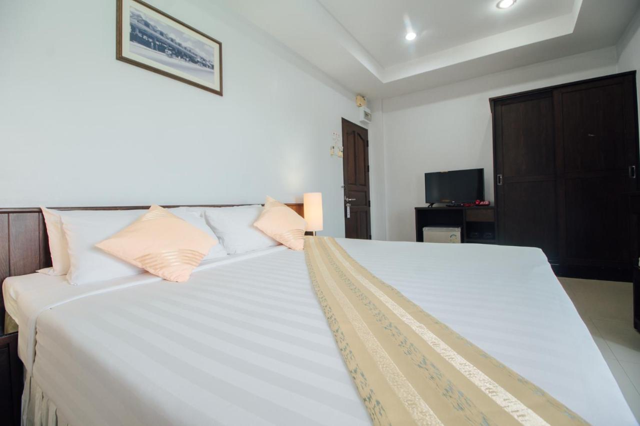 Iyara Hotel 3*