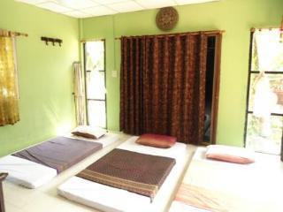 Guest house Naruncha House *