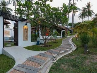 Jean Pool Villa Choeng Mon