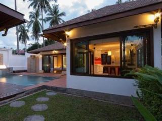 Jean Pool Villa Choeng Mon