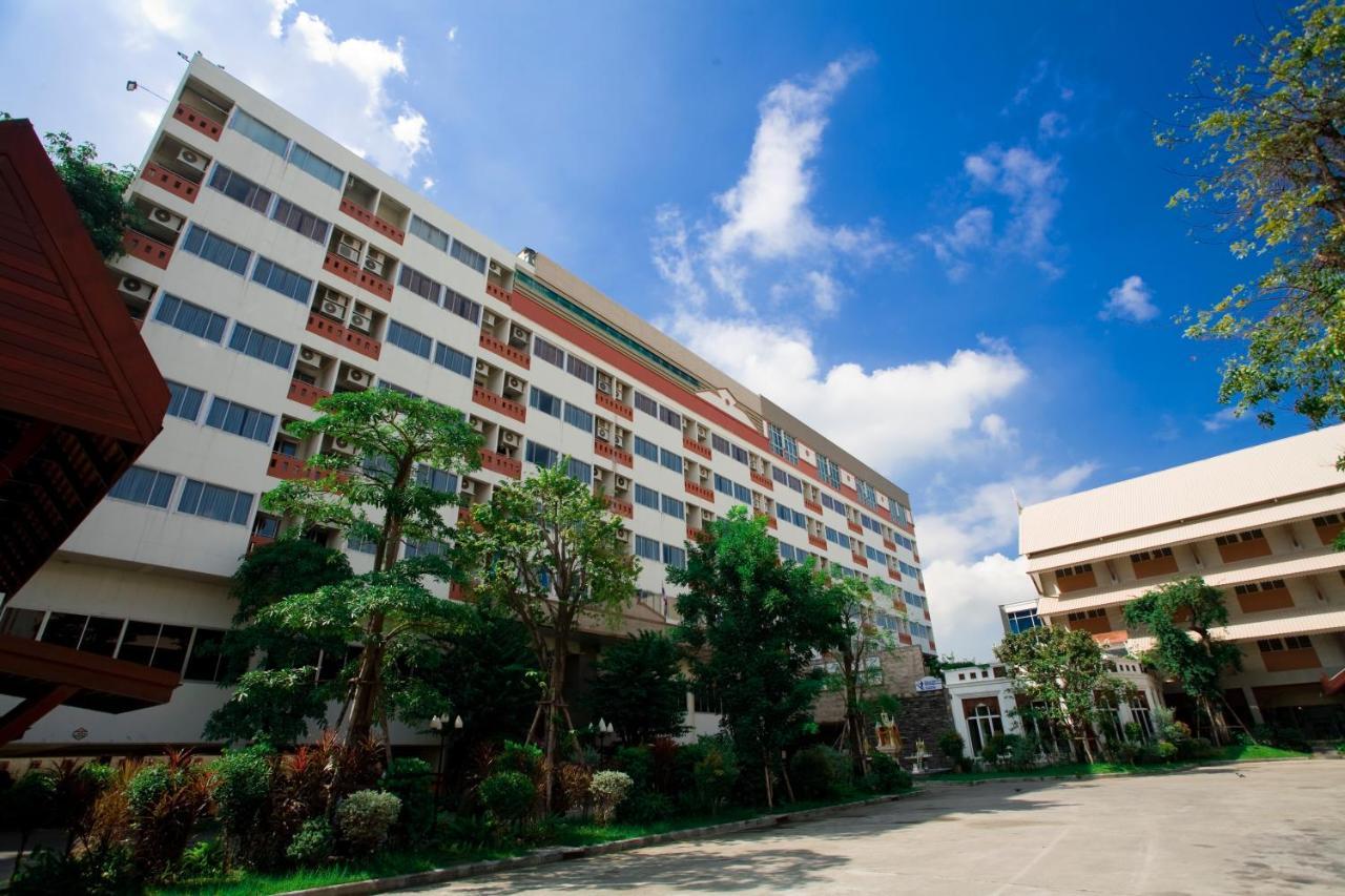 Hotel Jolly & Thapra Bangkok