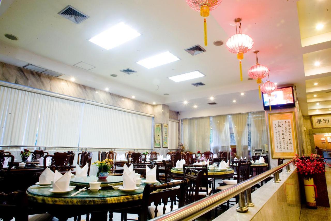 Hotel Jolly & Thapra 3*