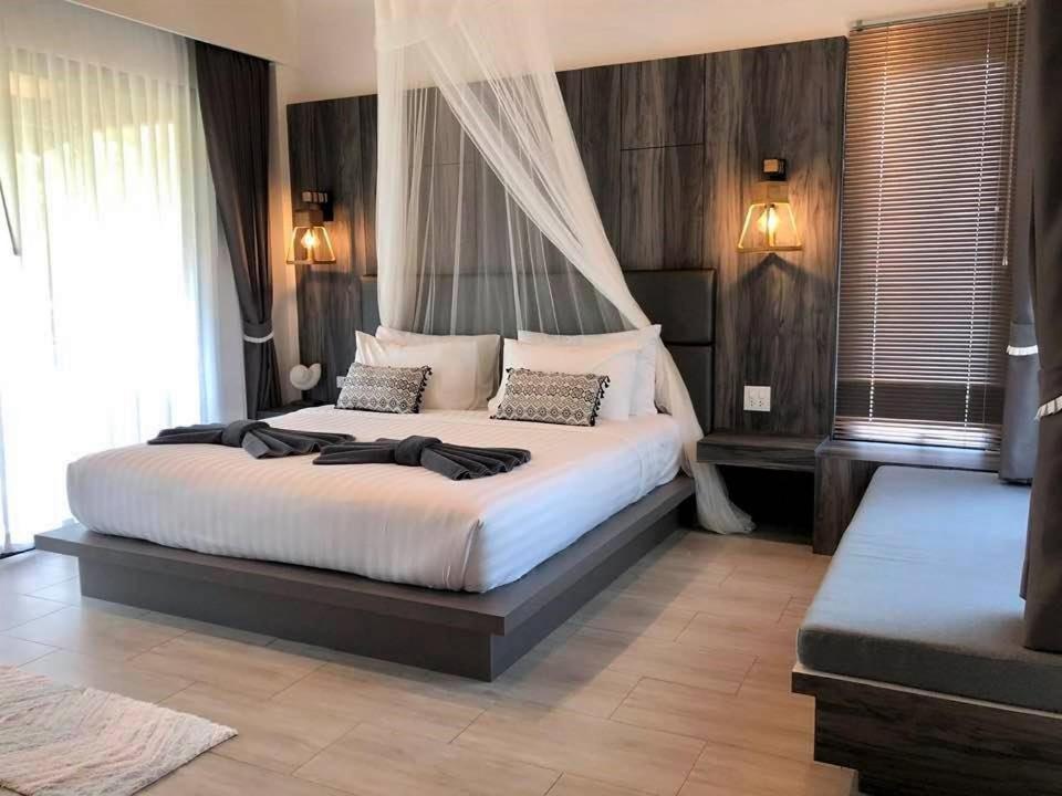 Resort The Mantra Navi 3*