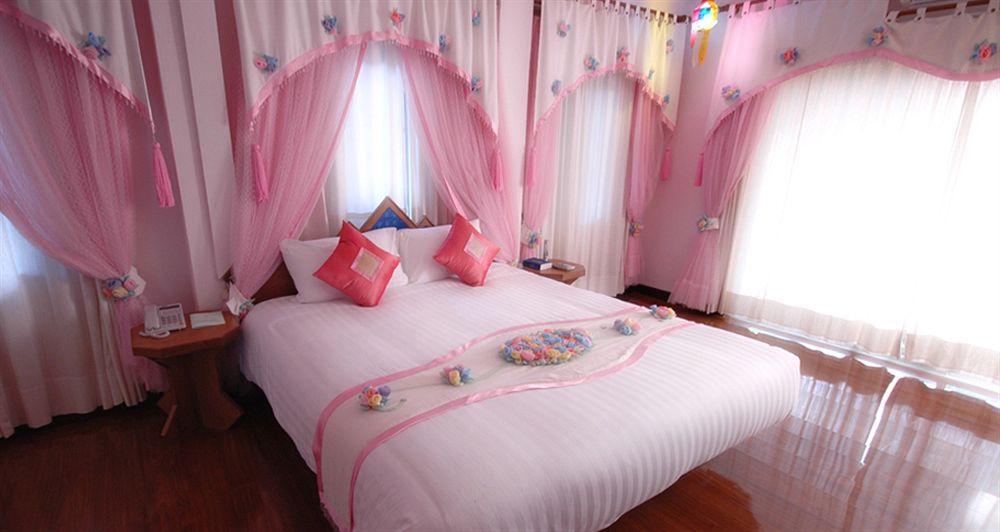 Huarn Jana' Boutique Hang Dong