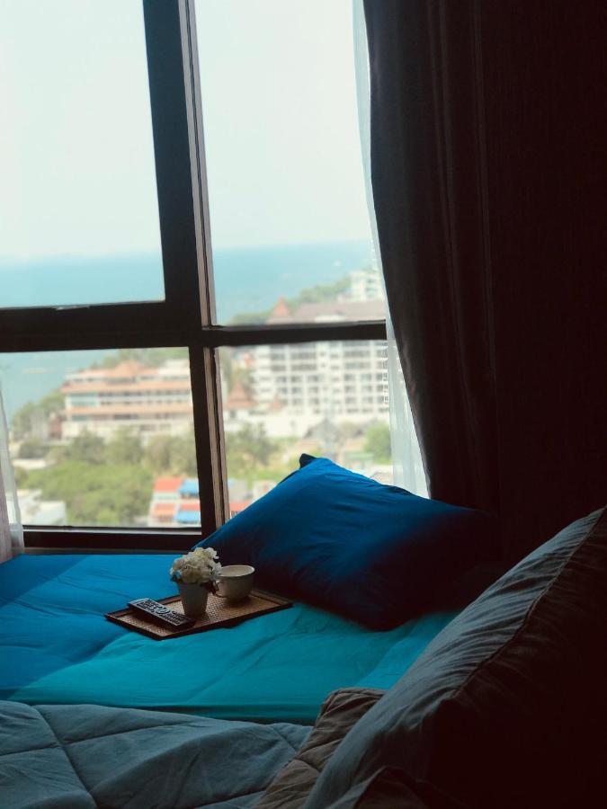 Kuno - 2br, Beachfront Apartamento