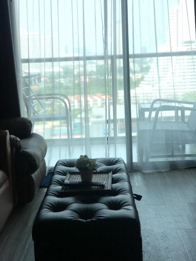 Kuno - 2br, Beachfront Praia de Jomtien