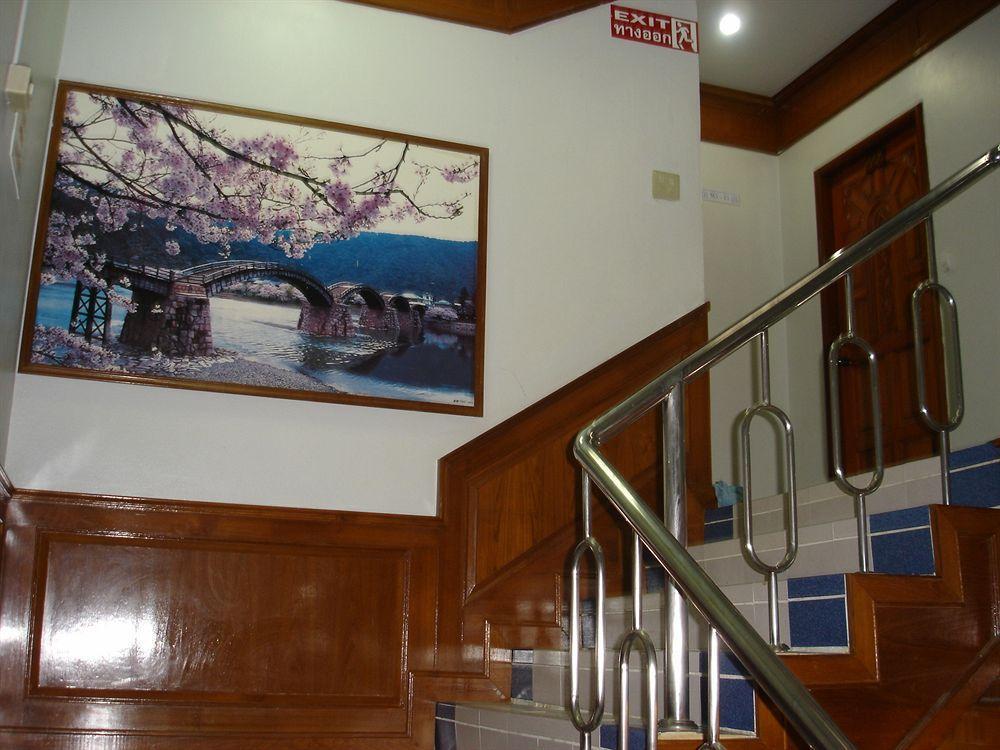 Lamai Hostel *