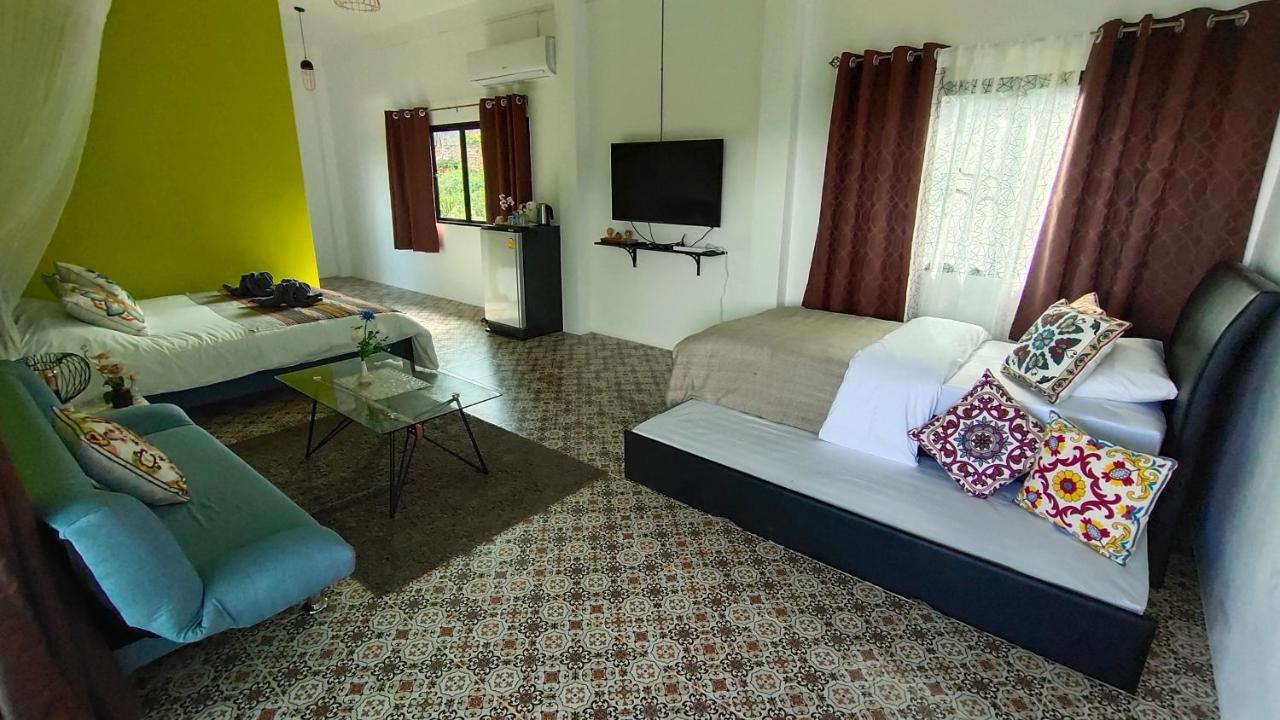 บ้านภูคำฟ้า ดอยปู่ไข่ Baan Phu Kham Fah Hotel 4*
