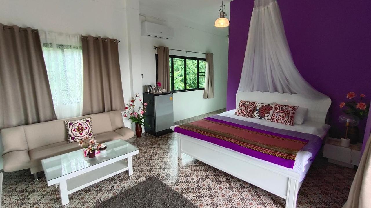บ้านภูคำฟ้า ดอยปู่ไข่ Baan Phu Kham Fah Chiang Rai