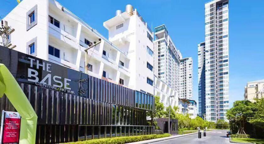 Apartment The Base Seaview Pattaya