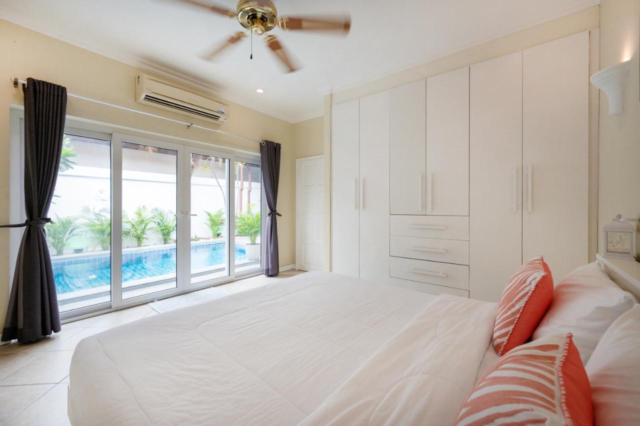 Majestic Pool 2 Bedrooms Private Pattaya
