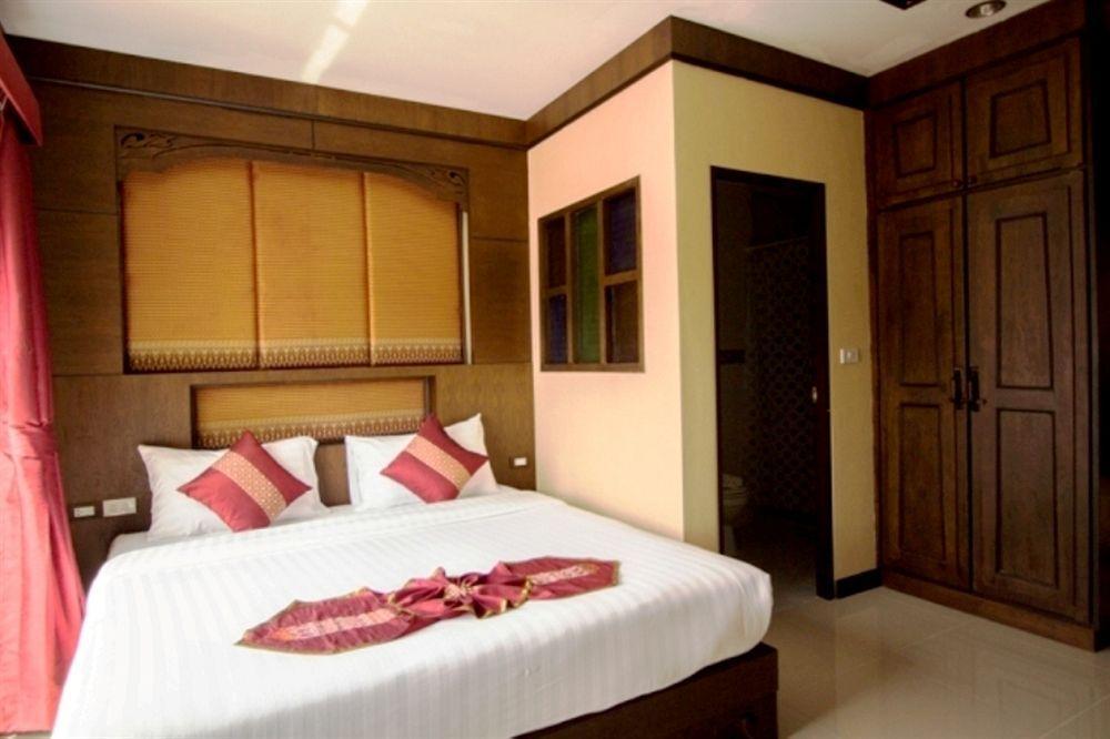 Panomporn Phuket Hotel