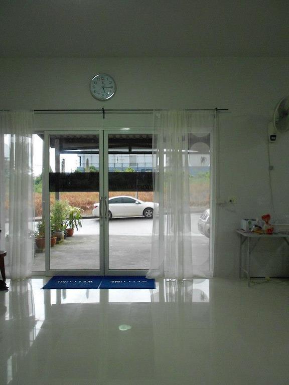 Baan Chorn Thong