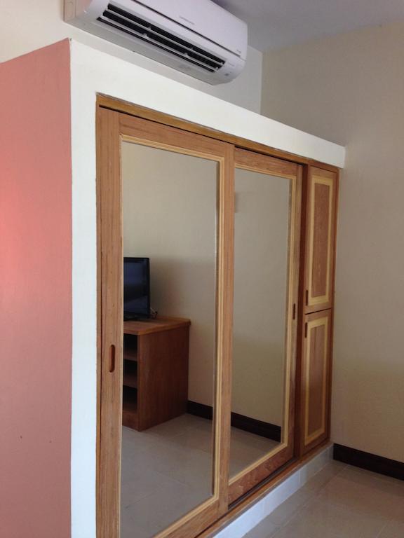 Hotel Baan Tong Tong