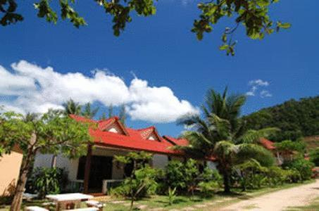 Guest house Lanta Bee Garden Sha Extra 3*