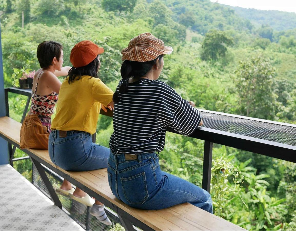 บ้านภูคำฟ้า ดอยปู่ไข่ Baan Phu Kham Fah Hotel 4*