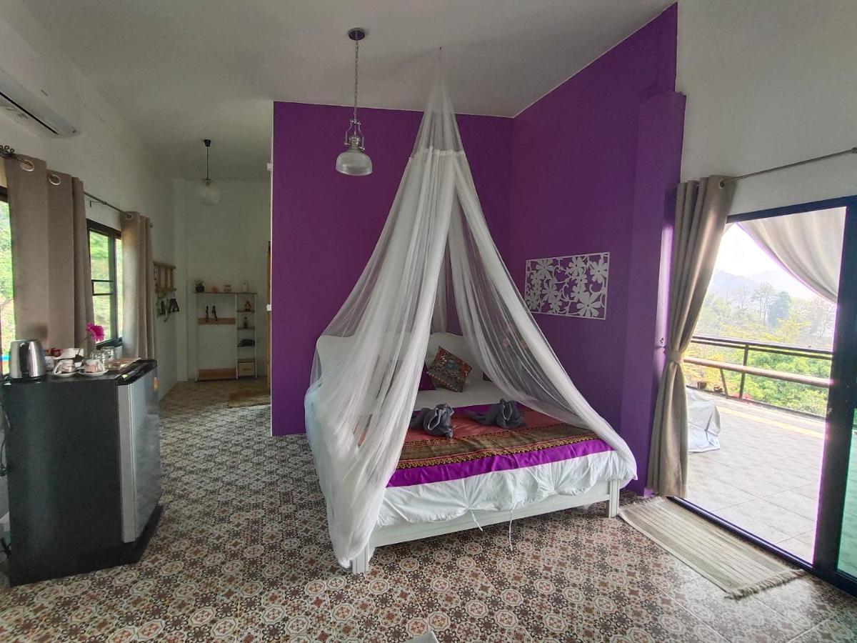 บ้านภูคำฟ้า ดอยปู่ไข่ Baan Phu Kham Fah Hotel 4*