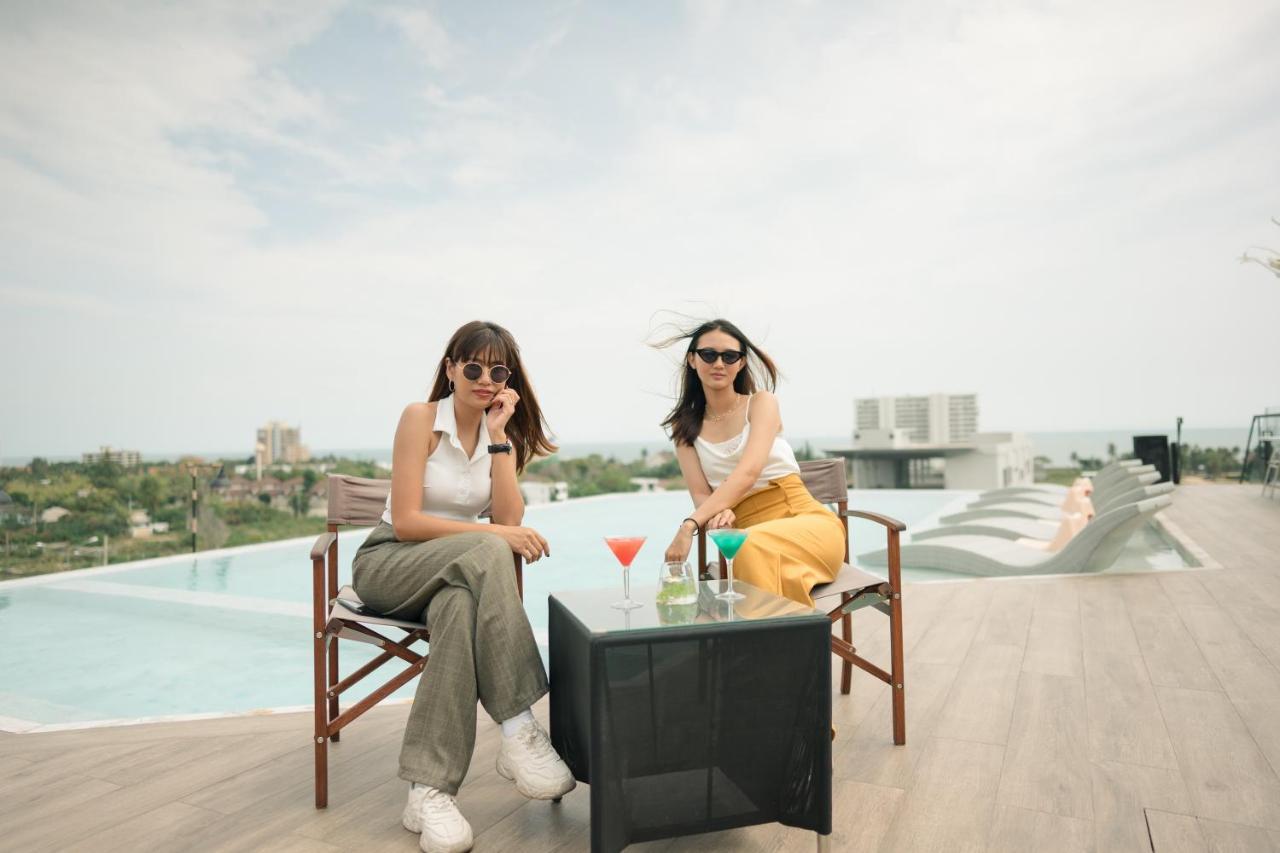 Whale - Sha Hotel 4*
