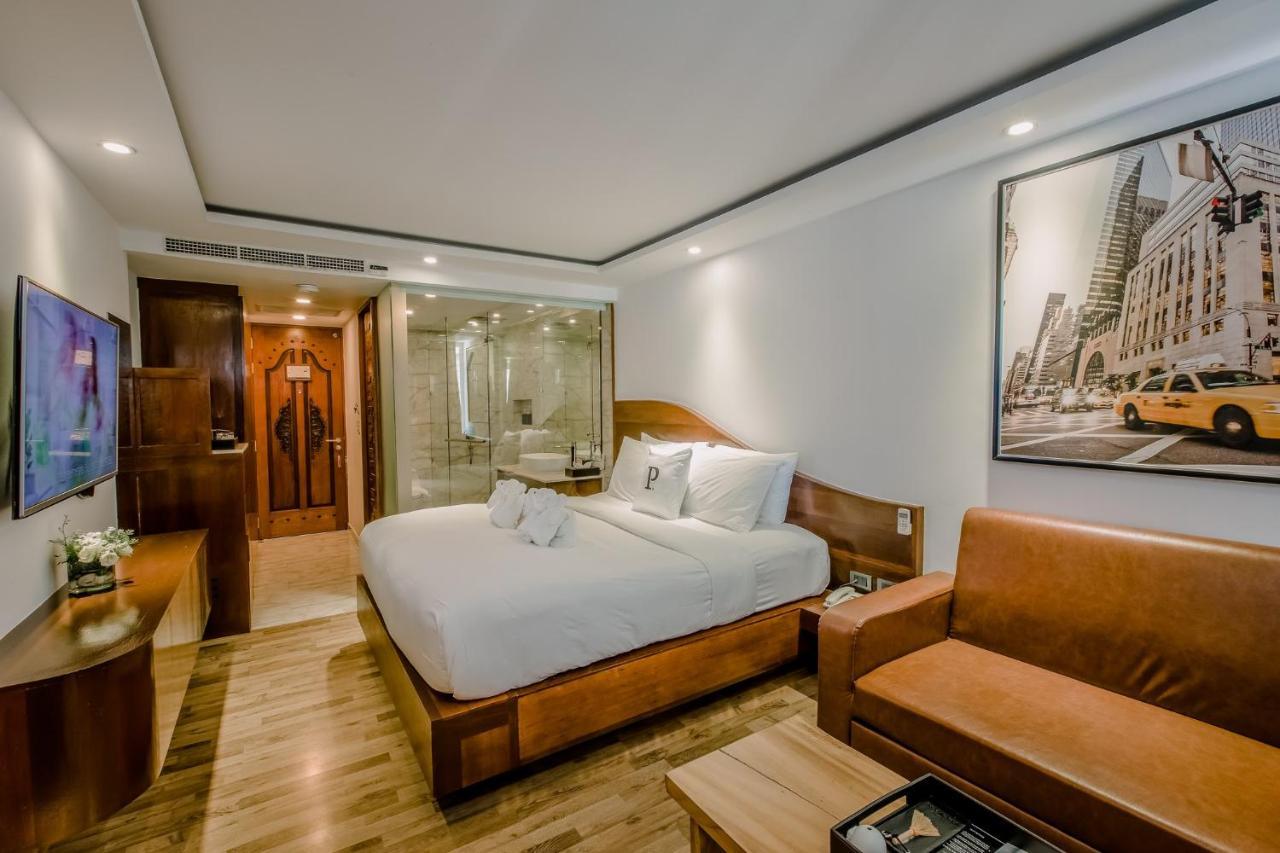 Hotel The Privilege Ezra Club