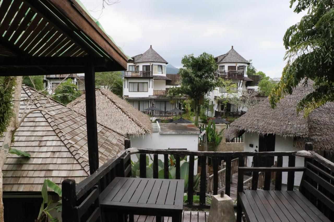 Aana & Resort