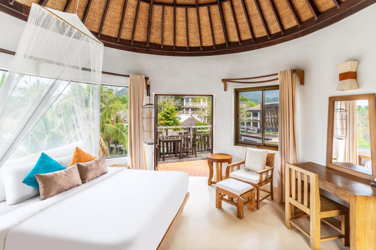 Resort Aana &