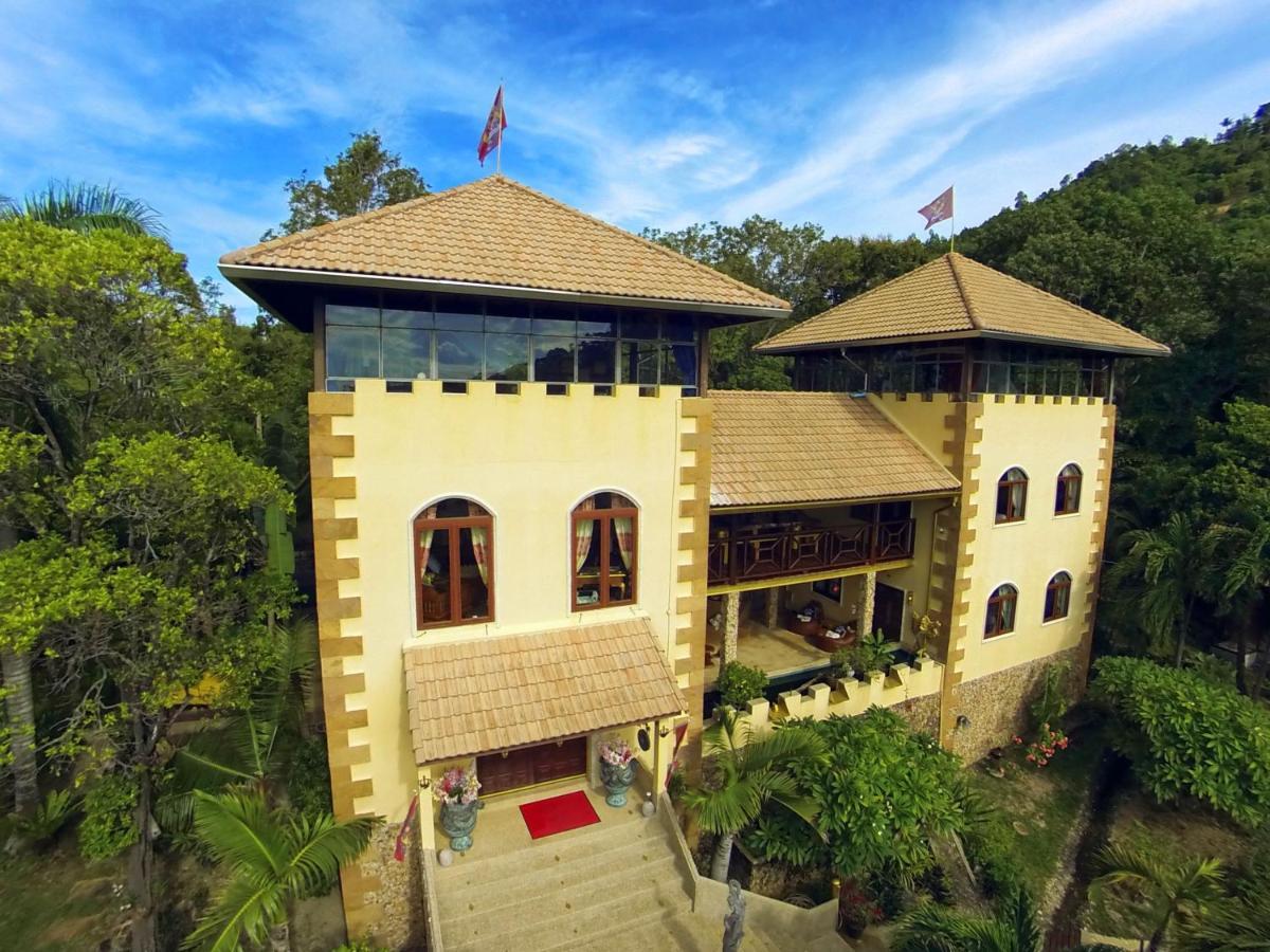 Ever Dreamed Of Staying In A 4 Bedroom Castle Sdv044a-by Samui Dream Villa *