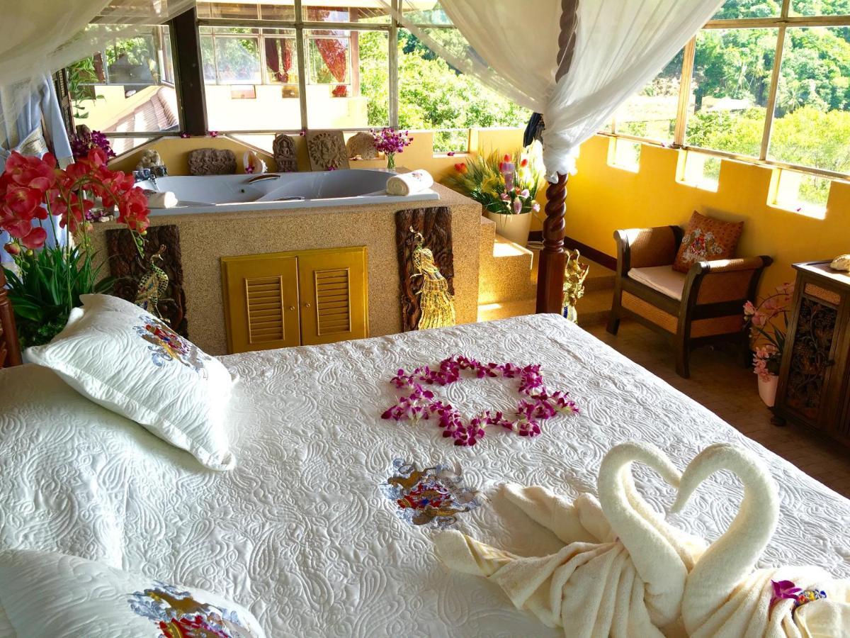 Ever Dreamed Of Staying In A 4 Bedroom Castle Sdv044a-by Samui Dream Villa