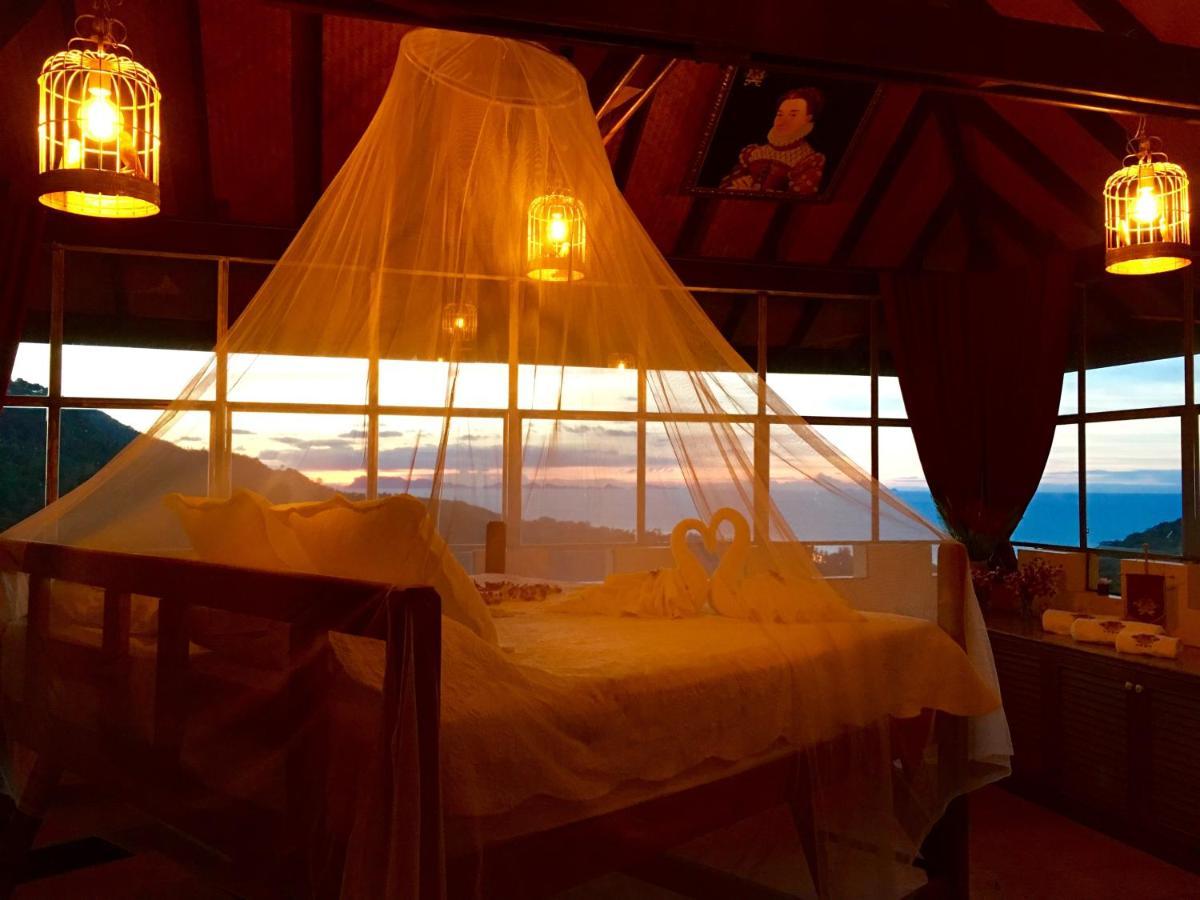 Ever Dreamed Of Staying In A 4 Bedroom Castle Sdv044a-by Samui Dream Koh Samui