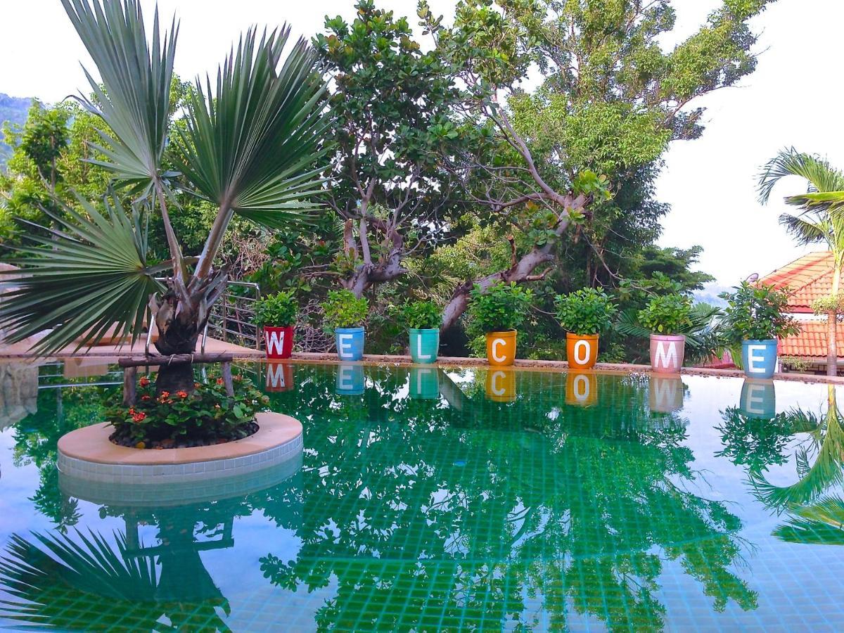 Ever Dreamed Of Staying In A 4 Bedroom Castle Sdv044a-by Samui Dream Villa