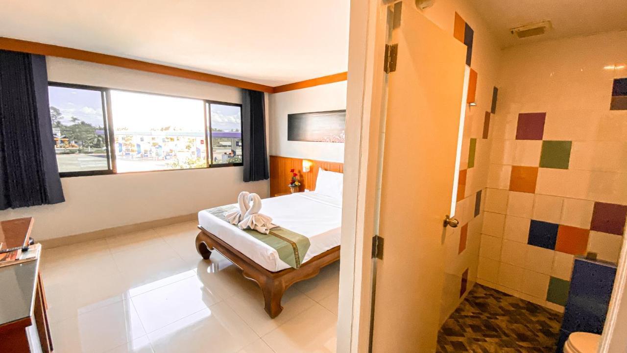 Hotel K2 @ Airport Surat Thani