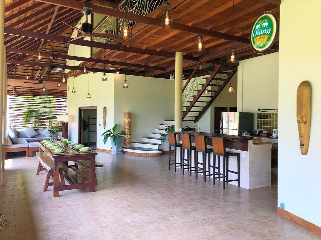 Baan Thamarchat 3 13 Bedrooms & Shala *