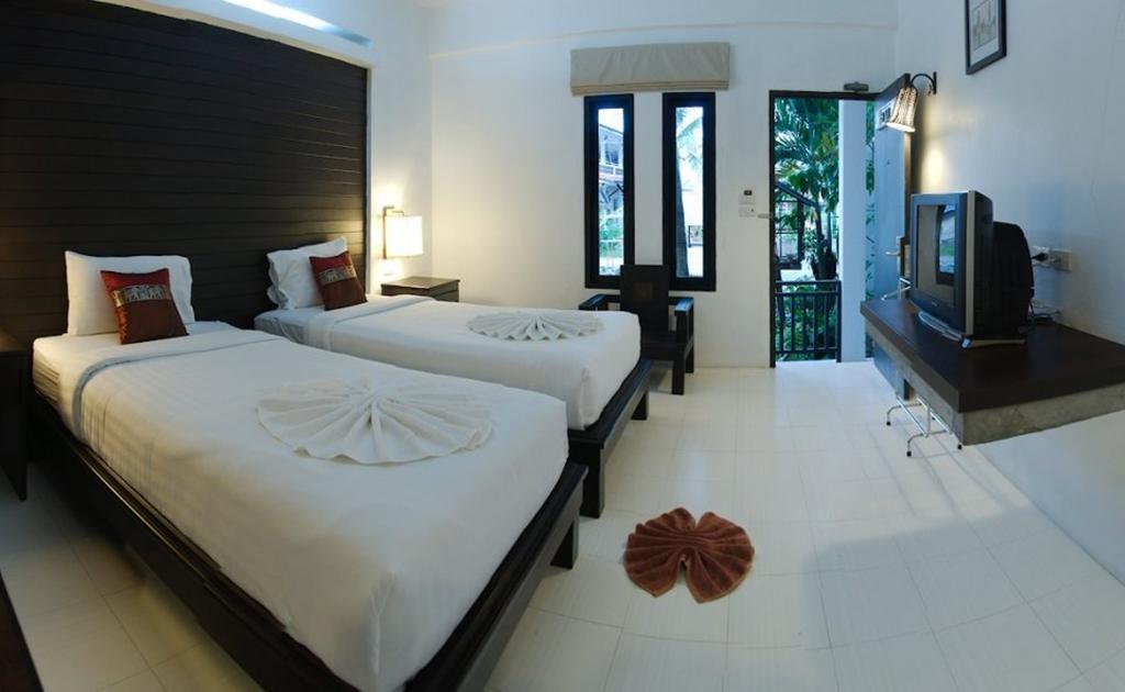 Hotel Holiday Park 3*