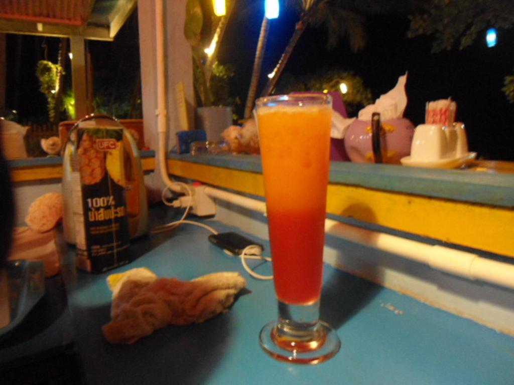 Think & Retro Cafe Samui