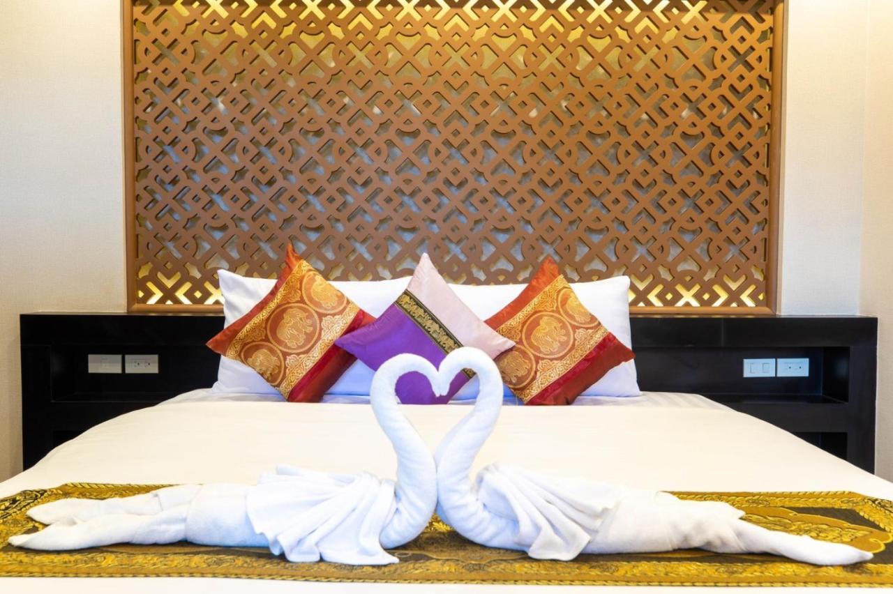 Hotel Royal Phawadee Village - 2 Minutes Walk To The Patong