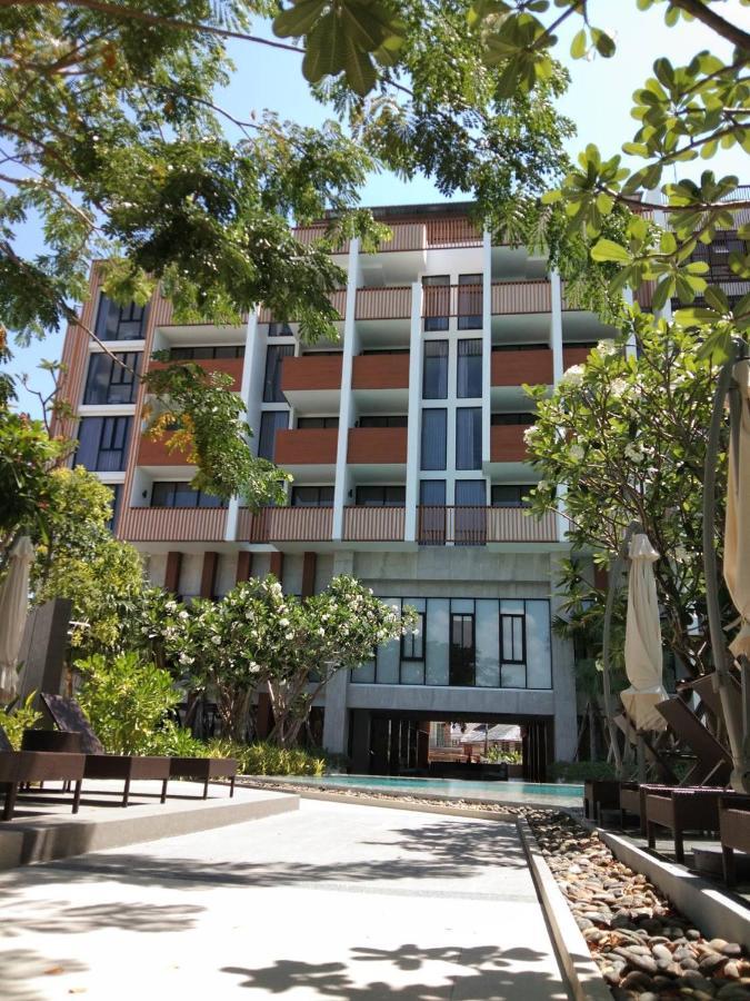Isanook & Hotel HHQ