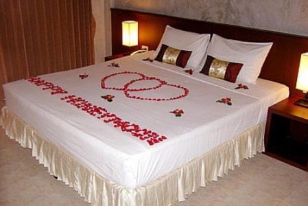 Golden Hotel