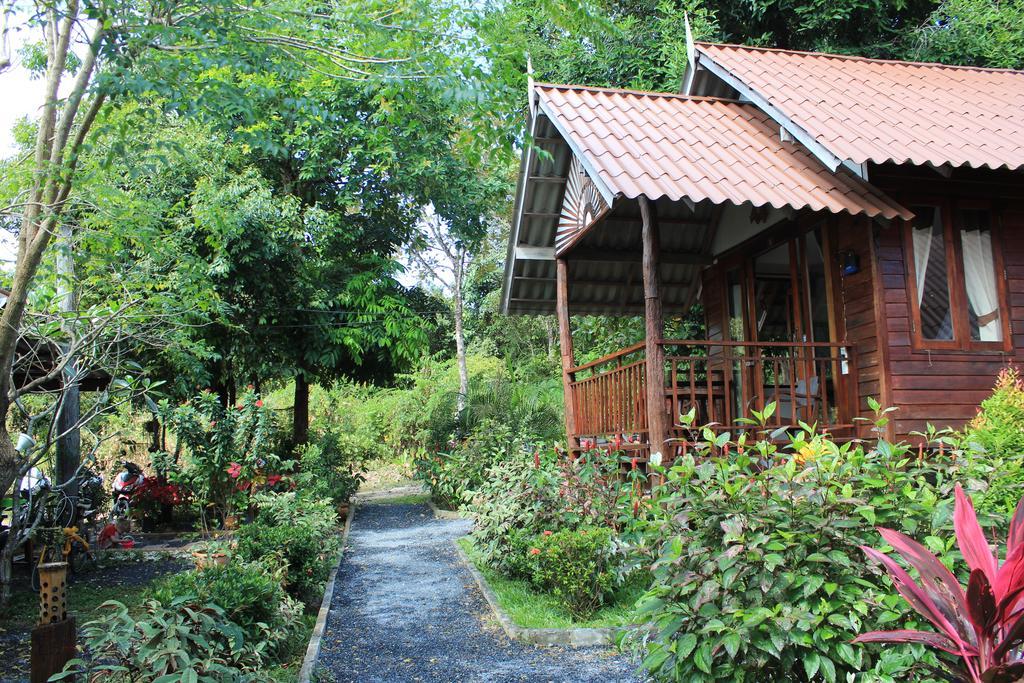 Lanta Happy Hill Resort 2*
