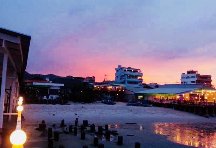 Karoon Hut Guest house 2*