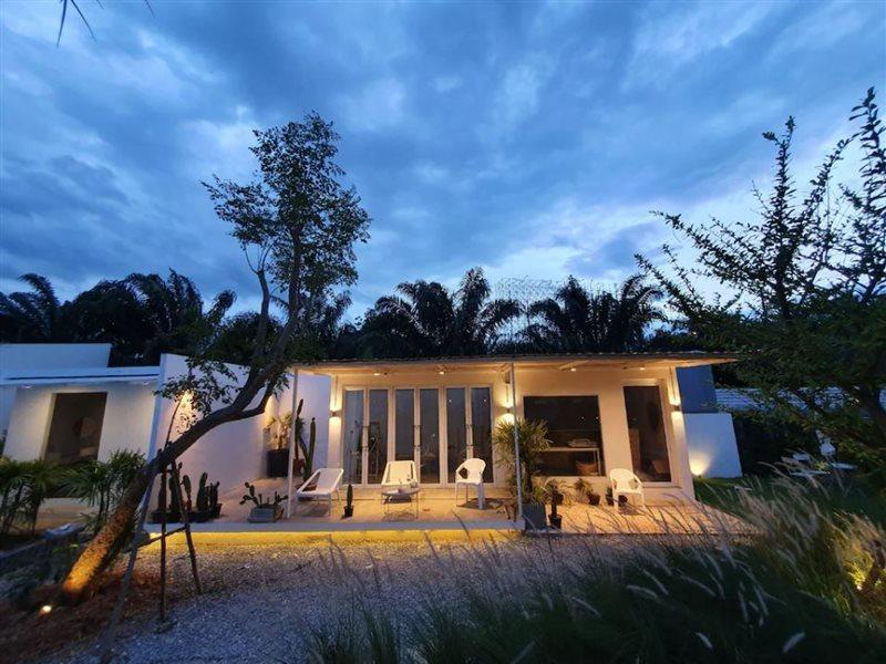 Meet Boutique 3* Surat Thani