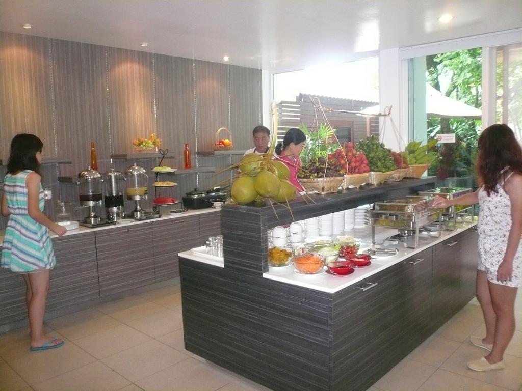 Thai Thani Pool Jomtien Beach