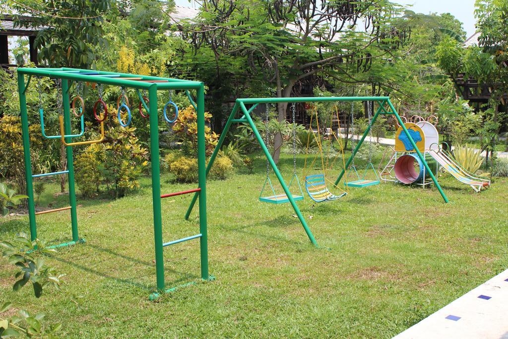 Little Village Chiang Mai 4*