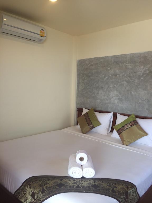 Seaview Rainbow Resort Srithanu