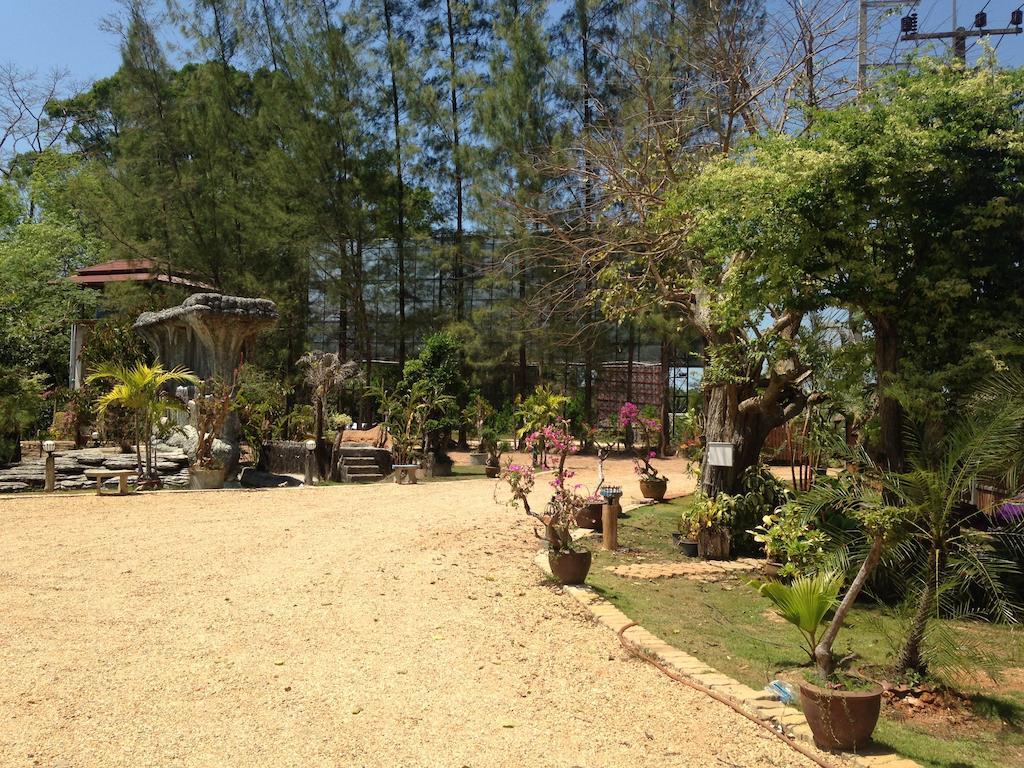 Airport Phuket Garden Resort 3*