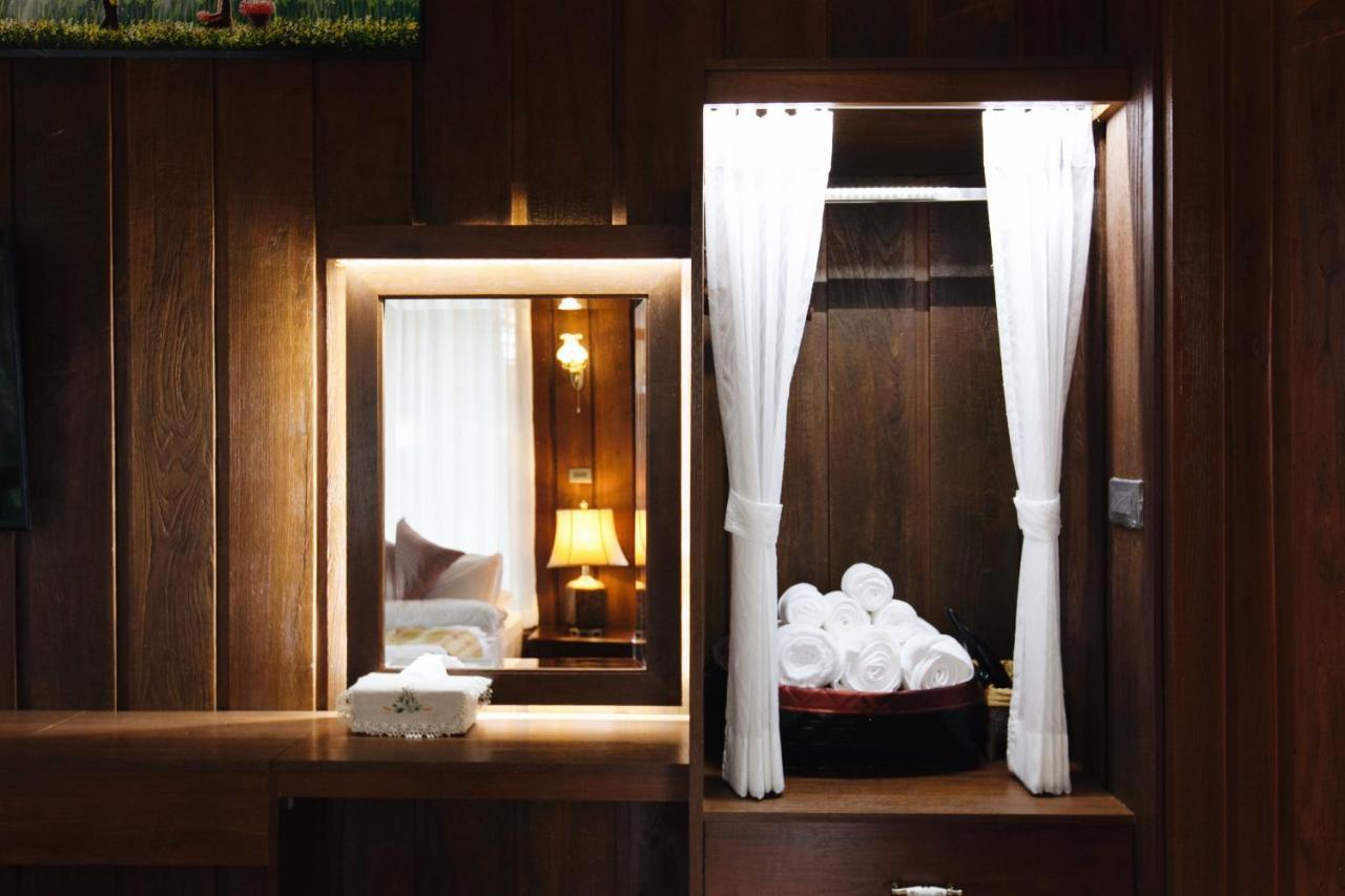 Baansuwanburi - บ้านสุวรรณบุรี Resort 3*