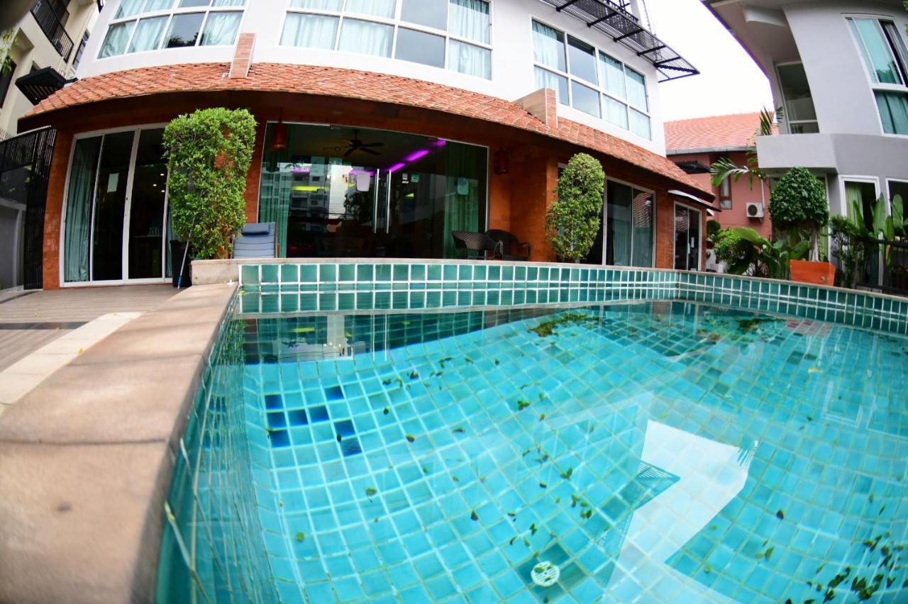ตำหนักวิลล่า 10 ห้องนอน พร้อมสระว่ายน้ำส่วนตัว * Ban Nong Tabaek
