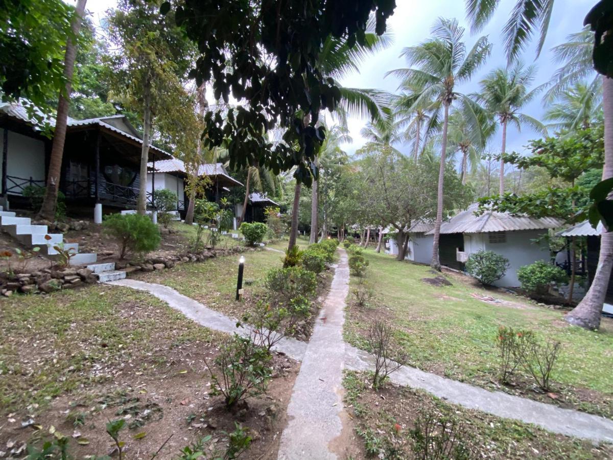 Shiralea Backpackers 2*