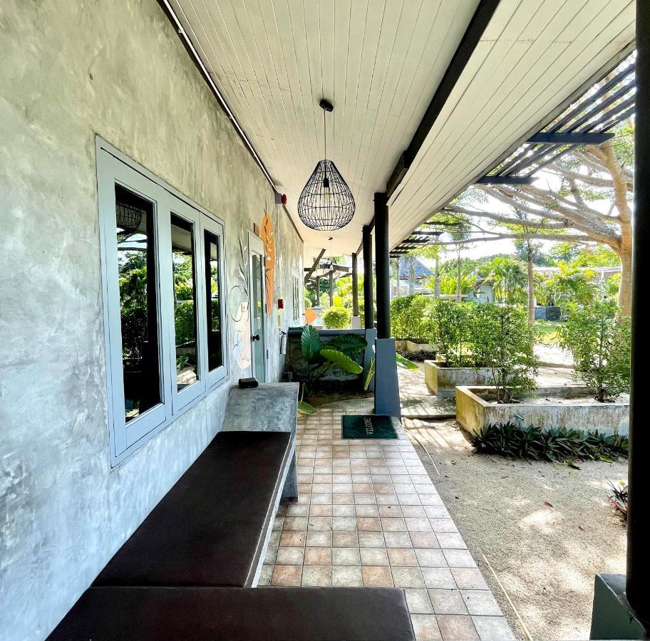 Sabaii Bay Resort
