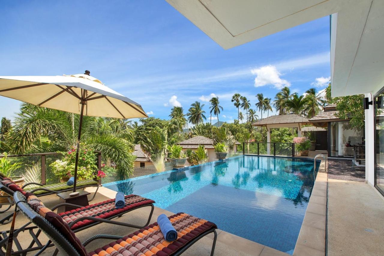 Villa Dhevatara Sea View *